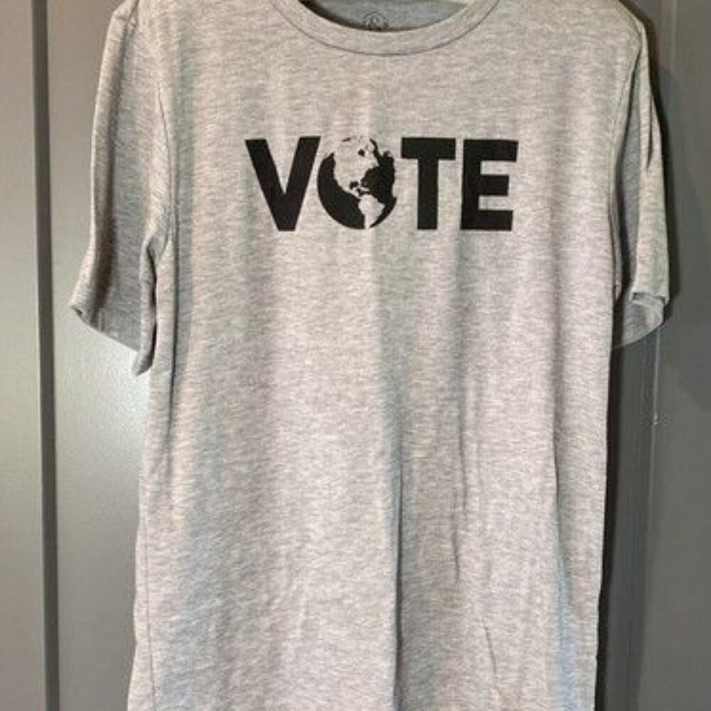 Light Gray Graphic VOTE Short Sleeve T-Shirt XXL